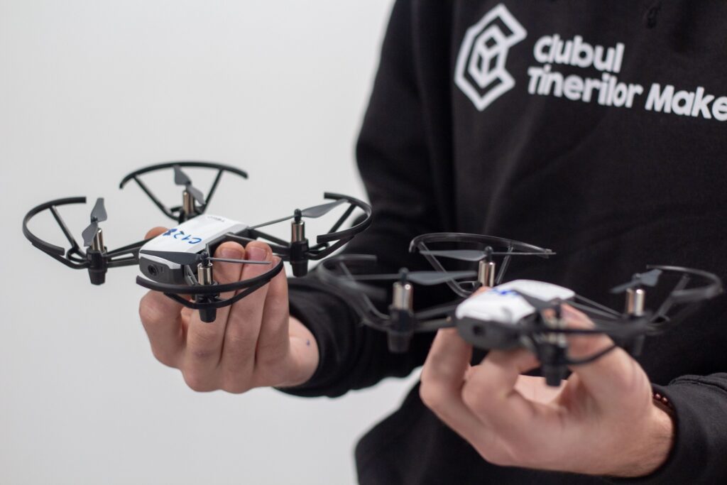Clubul Tinerilor Makeri